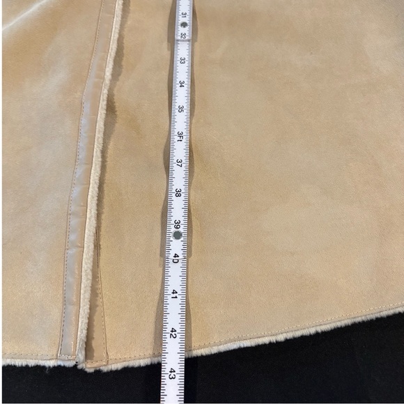 Tahari Sz 10/12 Faux Suede Long Trench Coat, Cream Fur Trim women’s large - Picture 14 of 16